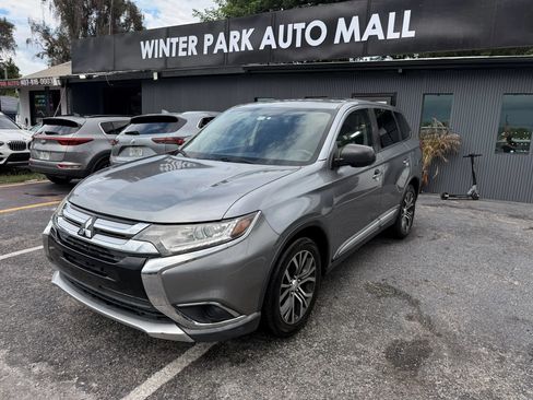 Used 2017 Mitsubishi Outlander ES FWD image 1