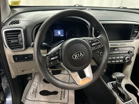 Used 2021 Kia Sportage LX AWD/4WD image 4
