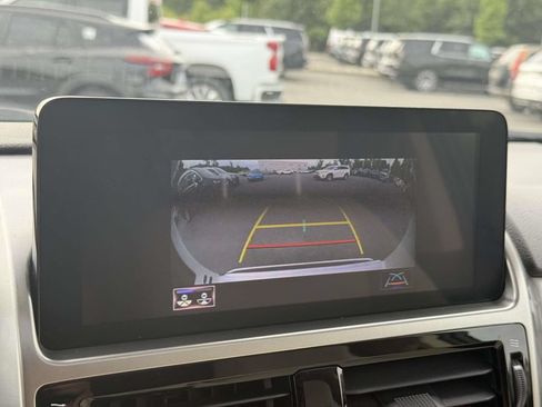 Used 2023 Lexus GX 460 Premium w/ Premium Package AWD/4WD image 11