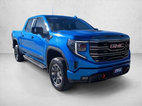 Used 2024 GMC Sierra 1500 AT4 w/ Technology Package image 3