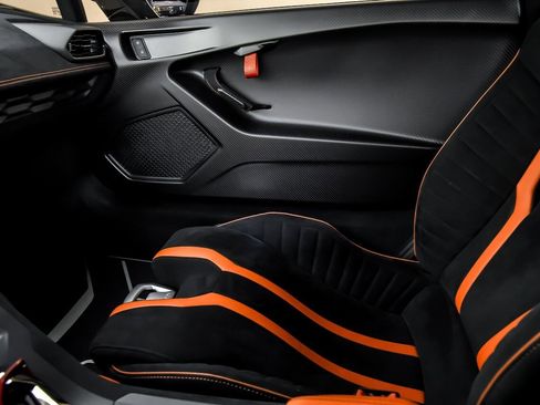 Used 2021 Lamborghini Huracan STO image 43