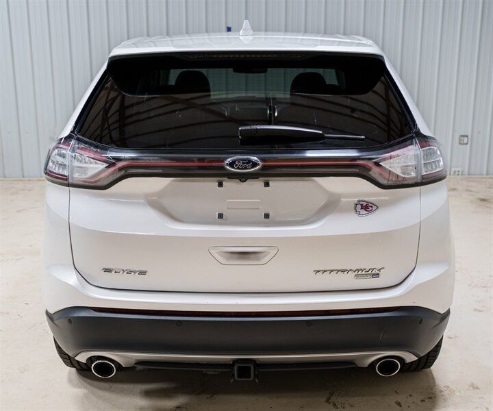 Used 2018 Ford Edge Titanium w/ Technology Package AWD/4WD image 6