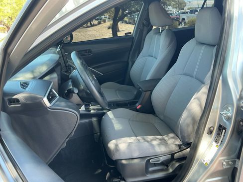 Used 2025 Toyota Corolla Cross AWD Hybrid image 14