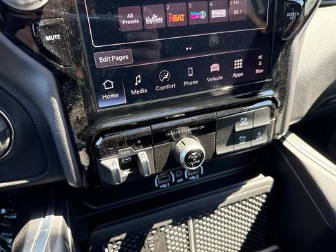 New 2026 RAM 1500 Big Horn AWD/4WD image 31