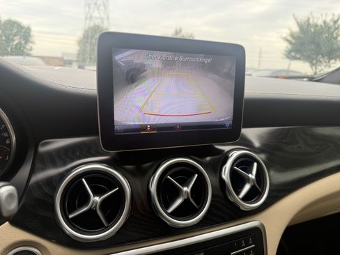 Used 2018 Mercedes-Benz GLA 250 image 15