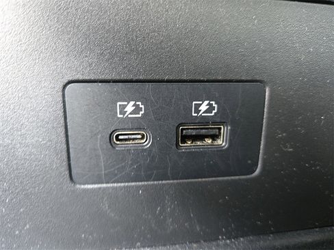 Certified 2022 Nissan Rogue SV image 12