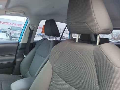 Used 2020 Toyota RAV4 LE image 12