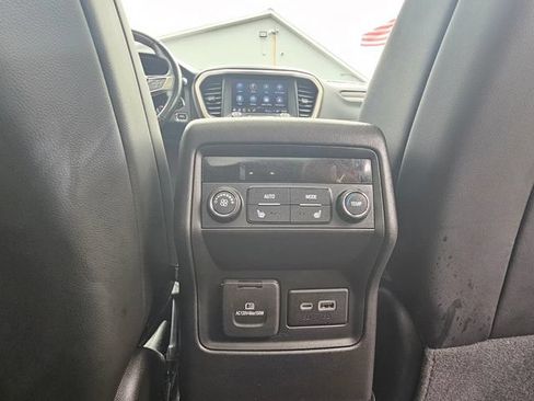 Used 2022 GMC Acadia Denali w/ GMC Pro Grade Package AWD/4WD image 29