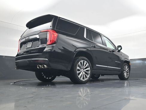 Used 2021 GMC Yukon Denali w/ Denali Premium Package image 30