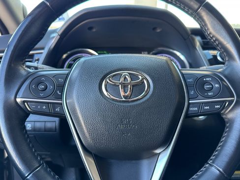 Used 2019 Toyota Camry XLE w/ Driver Assist Package FWD image 10