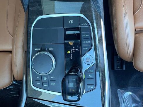 Used 2021 BMW 430i Coupe w/ Convenience Package image 22