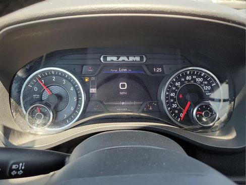Used 2025 RAM 1500 Big Horn AWD/4WD image 18