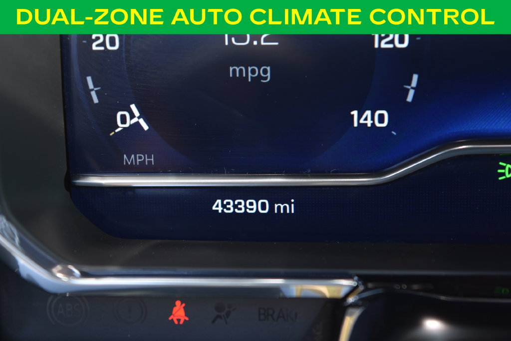 Used 2025 Chevrolet Silverado 1500 High Country AWD/4WD image 23