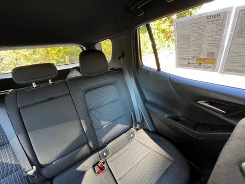 Used 2025 Chevrolet Equinox LT image 33