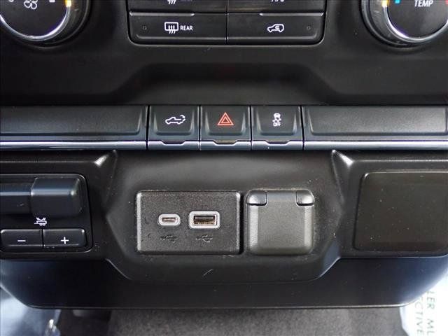 Used 2021 Chevrolet Silverado 1500 Custom AWD/4WD image 16