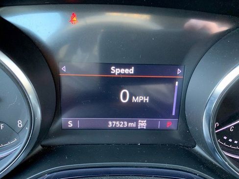 Certified 2023 Buick Encore GX Select w/ Sport Touring Package image 29