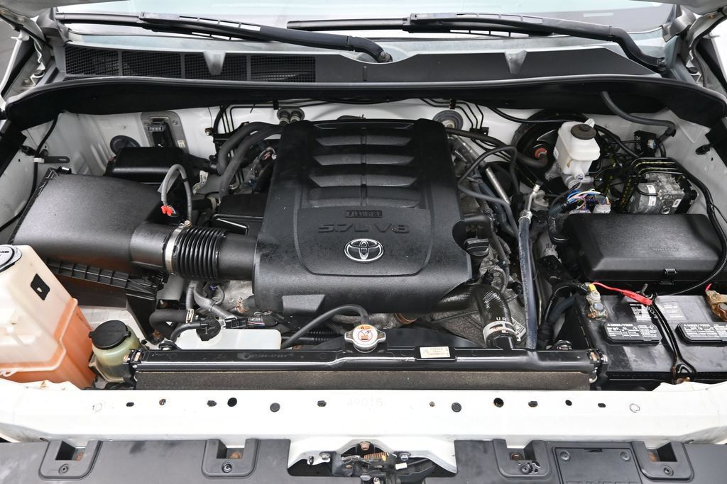Used 2020 Toyota Tundra SR5 w/ SX Package AWD/4WD image 9