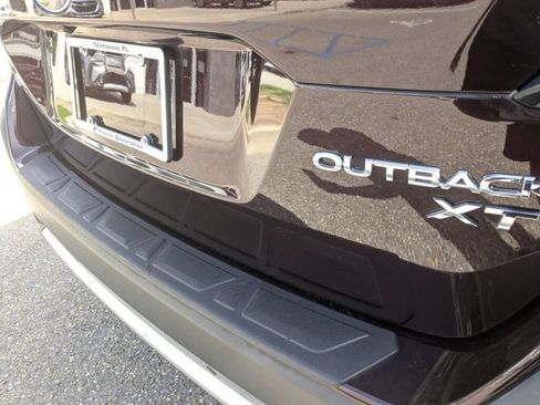Used 2023 Subaru Outback Limited XT AWD/4WD image 12