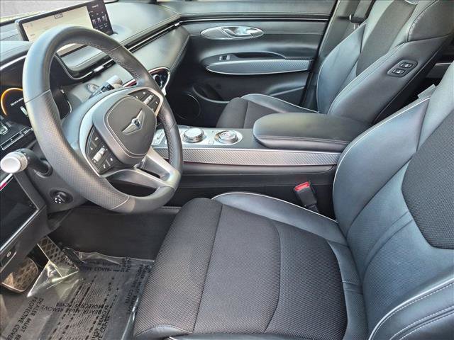 Used 2023 Genesis GV70 2.5T w/ Sport Prestige Package AWD/4WD image 17