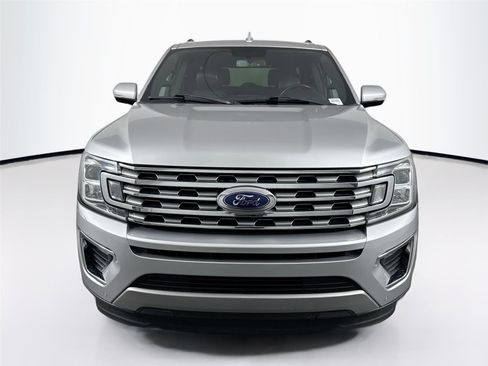 Used 2019 Ford Expedition Max Limited image 3