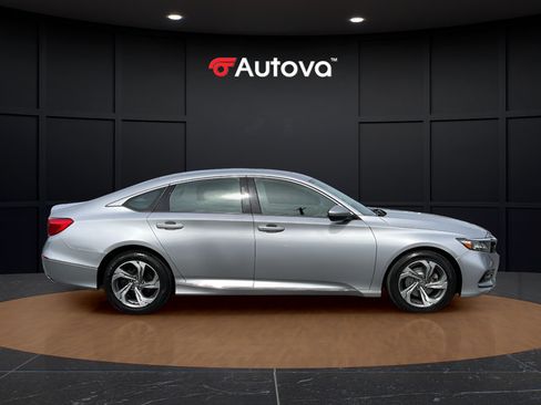 Used 2020 Honda Accord EX image 6