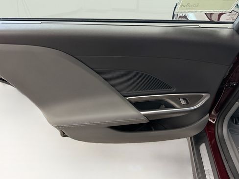 Used 2024 Lucid Air Touring AWD/4WD image 28