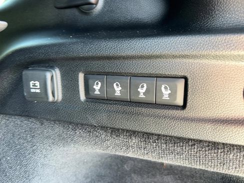 Used 2021 Jeep Grand Cherokee L Overland w/ Luxury Tech Group IV image 32