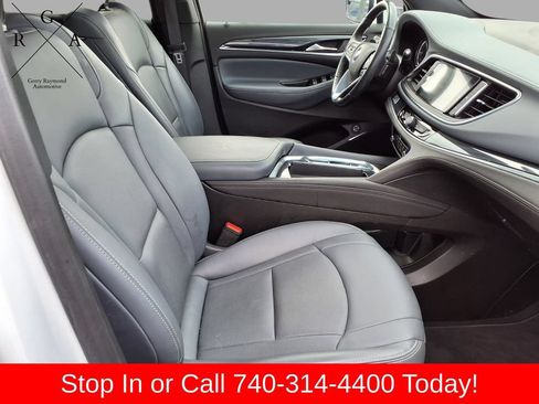 Used 2023 Buick Enclave Essence w/ Experience Buick Package AWD/4WD image 9