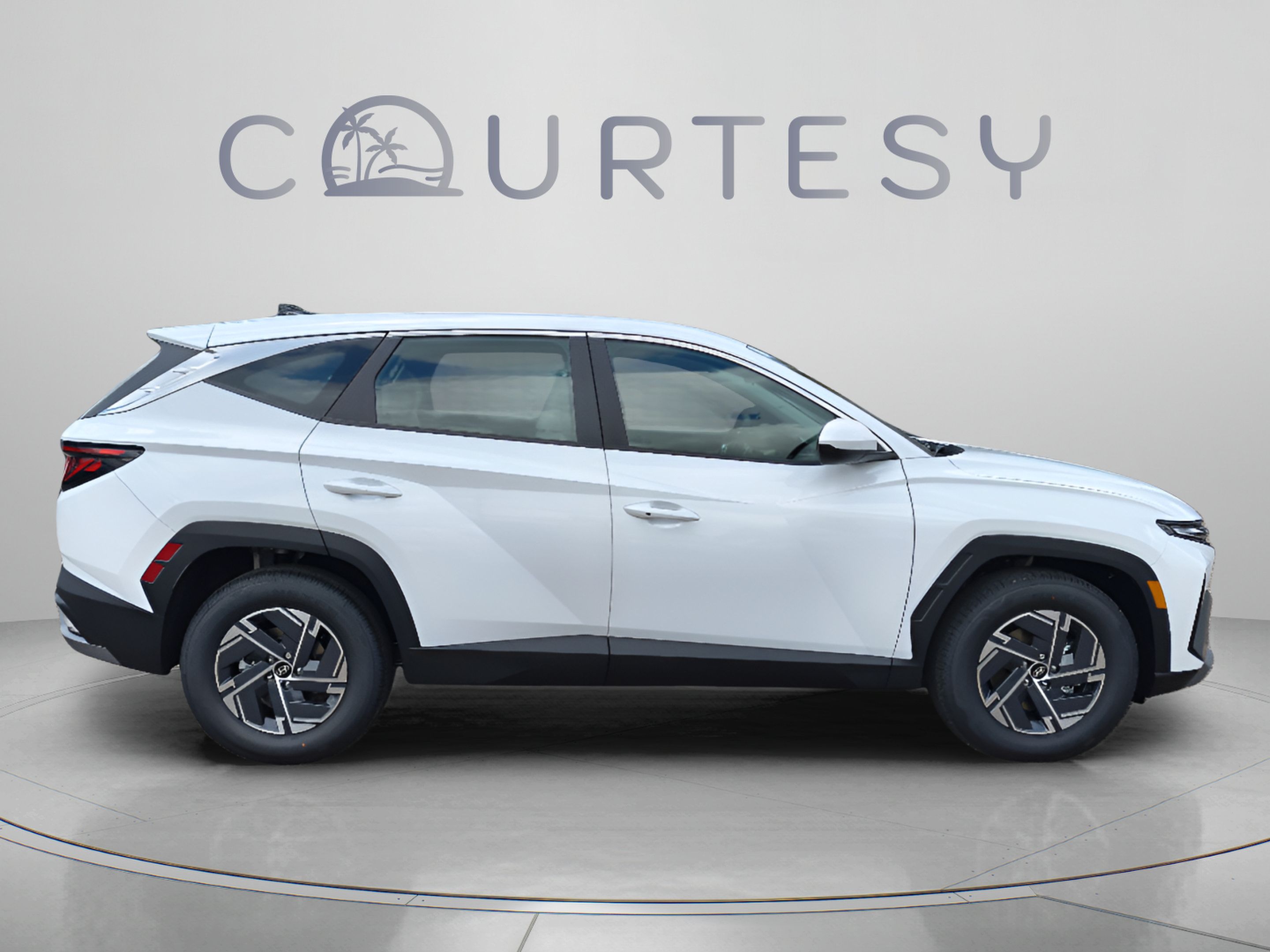 New 2026 Hyundai Tucson Blue SE FWD image 6
