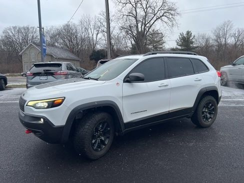 Used 2021 Jeep Cherokee Trailhawk w/ Sun, Sound & Nav Group image 35