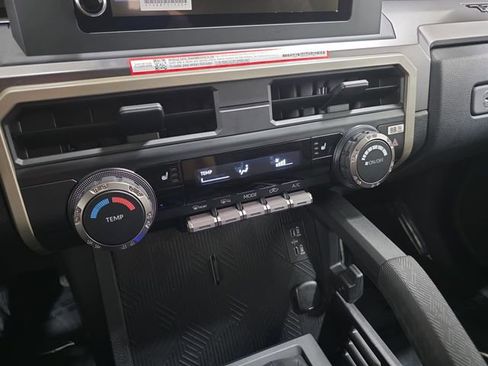 Certified 2025 Toyota Tacoma SR5 image 21