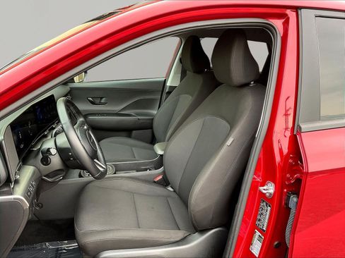 Certified 2025 Hyundai Kona SEL AWD/4WD image 21