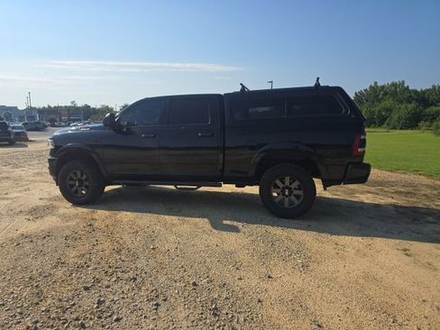 Used 2022 RAM 2500 Laramie AWD/4WD image 5