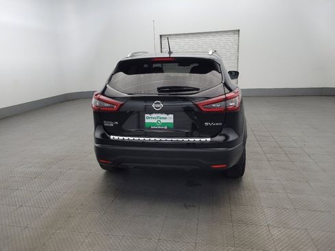 Used 2022 Nissan Rogue Sport SV image 7