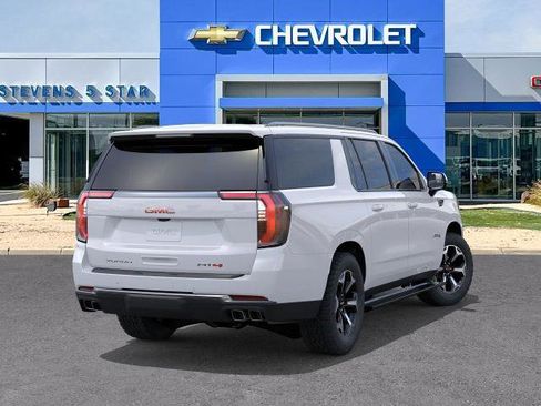 New 2026 GMC Yukon XL AT4 image 28