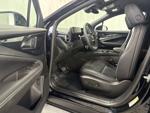 Used 2024 Chevrolet Blazer EV LT image 14