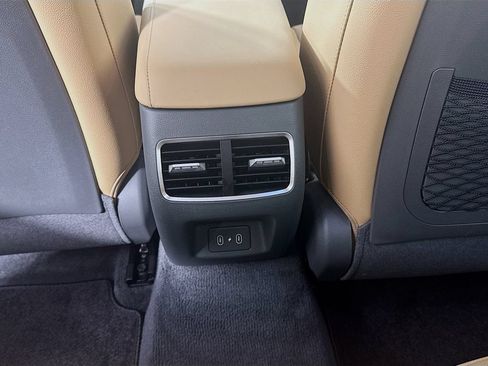 Certified 2025 Hyundai Sonata Limited FWD image 28