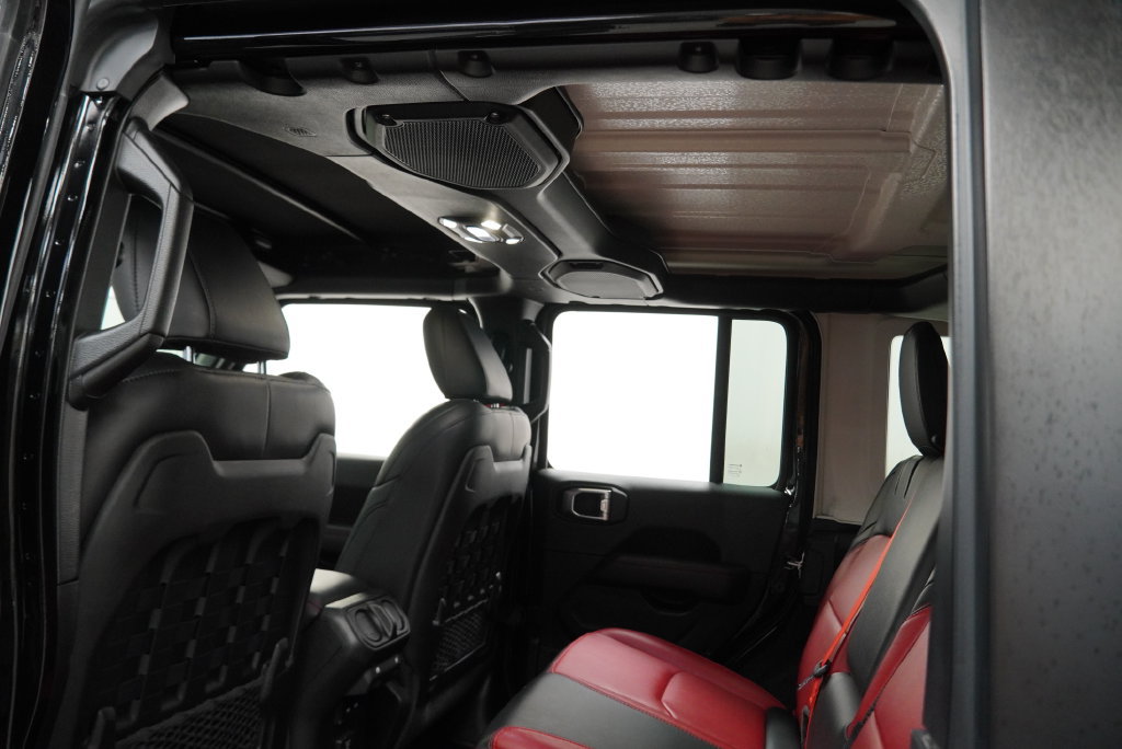 Used 2023 Jeep Wrangler Unlimited Rubicon 4xe AWD/4WD image 23