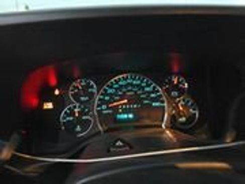 Used 2023 GMC Savana 3500 Work Van w/ Driver Convenience Package image 6