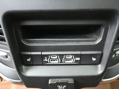 Used 2020 RAM 1500 Laramie image 22