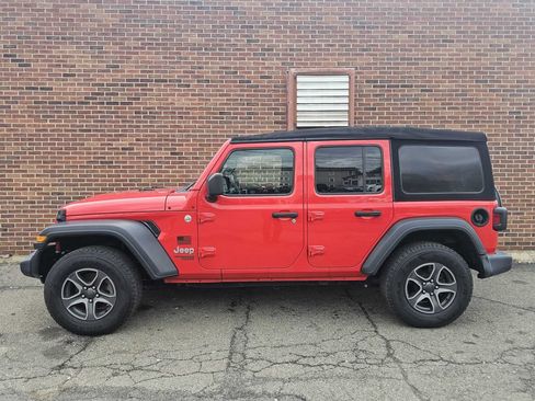 Used 2019 Jeep Wrangler Unlimited Sport S AWD/4WD image 22