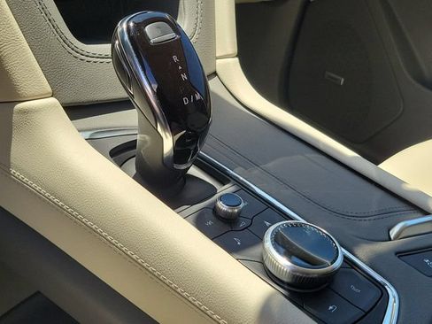 Certified 2024 Cadillac XT5 Premium Luxury w/ Technology Package FWD image 28
