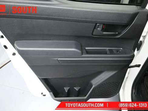 Used 2024 Toyota Tacoma SR5 AWD/4WD image 25