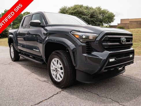 Used 2024 Toyota Tacoma SR5 RWD image 10