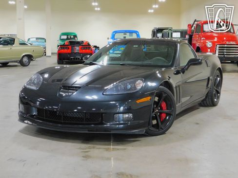 Used 2012 Chevrolet Corvette Grand Sport w/ 3LT Preferred Equipment Group image 3