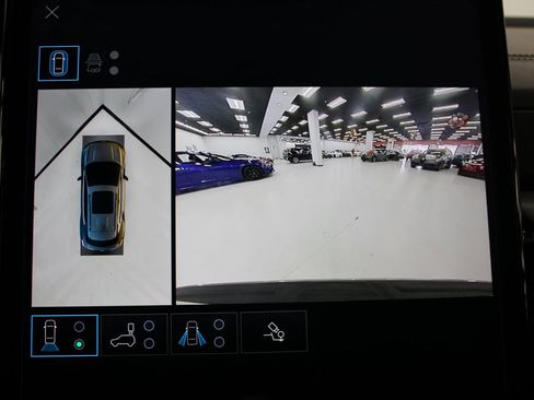 Used 2025 GMC Yukon Denali image 35