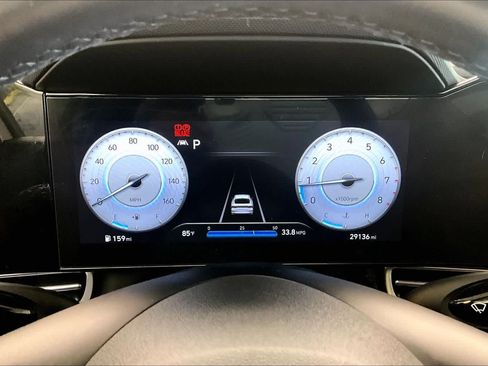 Used 2023 Hyundai Elantra Limited FWD image 26