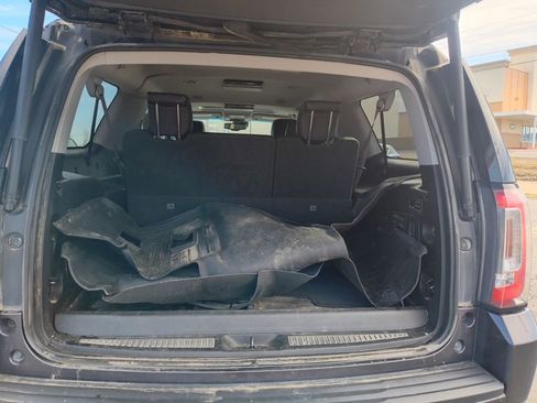 Used 2017 GMC Yukon XL SLT w/ Open Road Package image 13