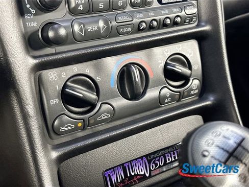 Used 1999 Chevrolet Corvette Coupe RWD image 21
