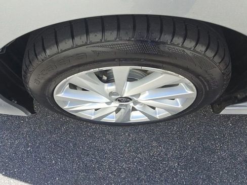Used 2022 Toyota Camry LE FWD image 25